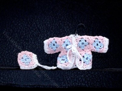 (image for) Miniature Crochet Baby Cardigan and Hat