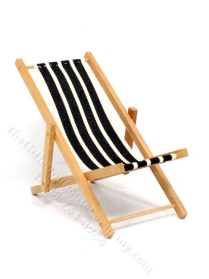(image for) Miniature Beach Chair w/Black & White Fabric for Dollhouses