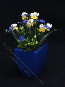 (image for) Miniature Iris and Daisies by Mini Creations by Judy