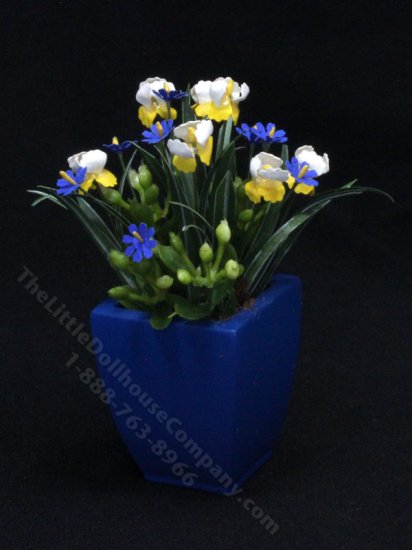 (image for) Miniature Iris and Daisies by Mini Creations by Judy