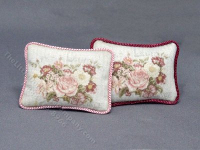 (image for) Miniature Red and Pink Flowers Pillow for Dollhouses