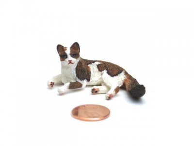 (image for) Dollhouse Scale Cat