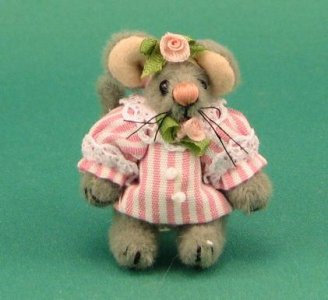 (image for) Dollhouse Scale Model Mouse