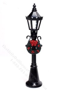 (image for) Dollhouse Scale Model Christmas Street Lamp
