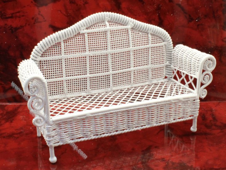 (image for) Miniature White Wire Garden Bench
