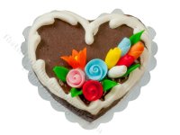 (image for) Miniature Chocolate Heart Cake for Dollhouses