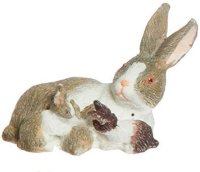 (image for) Miniature Light Gray Mamma Rabbit With Babies for Dollhouses