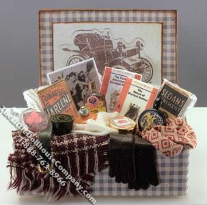 (image for) Miniature Case of Men's Accessories for Dollhouses