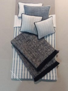 (image for) Dollhouse Scale Model Bedding Sets With Throw- Single Bed