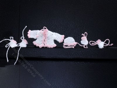 (image for) Miniature Handmade Baby Clothes for Dollhouses