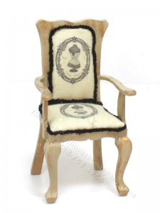 (image for) Miniature Arm Chair with Vintage Cushions by Sarah's Miniaturen