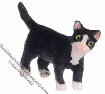 (image for) Miniature Socks Walking Kitten for Dollhouses