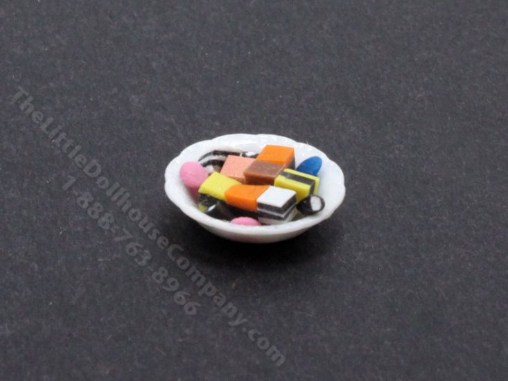 (image for) Miniature Candy Dish with Candy For Dollhouses