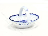 (image for) Miniature Blue and White Porcelain Basket