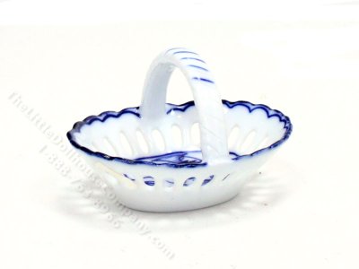 (image for) Miniature Blue and White Porcelain Basket