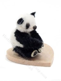 (image for) Miniature Panda Bear for Dollhouses