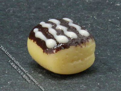 (image for) Miniature Chocolate Pastry for Dollhouses