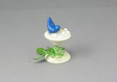 (image for) Dollhouse Miniature Bird Bath