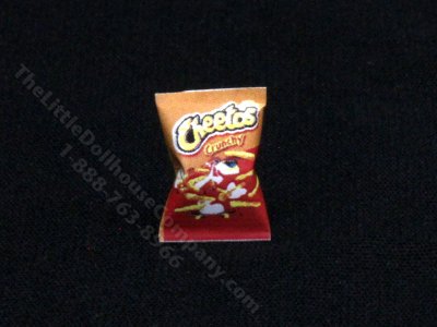 (image for) Miniature Snack Size Bag of Flamin' Hot Cheese Puffs