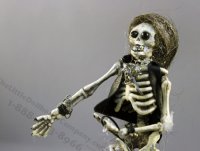 (image for) Dollhouse Miniature Man and Dino Skeleton