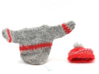 (image for) Dollhouse Hand-knitted Miniature Sweater and Toque