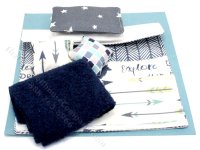 (image for) Miniature Cream and Navy Arrows Bedding for Dollhouses