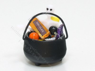 (image for) Miniature Candy Cauldron with Skeleton