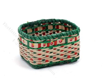 (image for) Handmade Miniature Woven Christmas Basket for Dollhouses