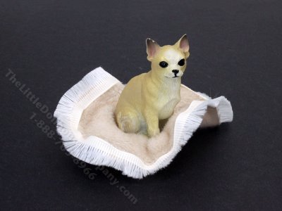 (image for) Dollhouse Scale Model Chihuahua Playing w/Scrunched Carpet