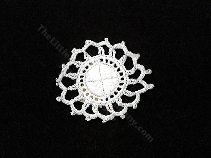 (image for) Miniature Lace Doily for Dollhouses