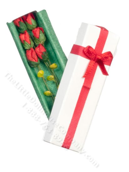 (image for) Miniature Box of Stemmed Roses for Dollhouses