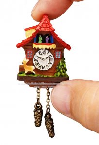 (image for) Miniature Traditional Cuckoo Clock with Red Roof for Dollhouses
