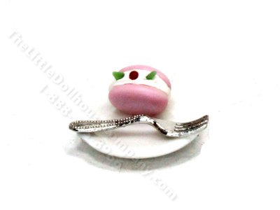 (image for) Miniature Single Pink Meringue by Charlotte Willmott