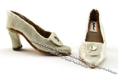 (image for) Miniature Leather Ladies Shoes by Judith Blondell for Dollhouses