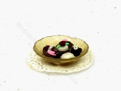 (image for) Miniture Plate of Chocolates on a Doily