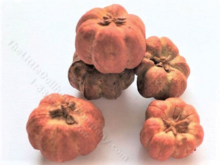 (image for) Miniature Pack of 6 Pumpkins for Dollhouses