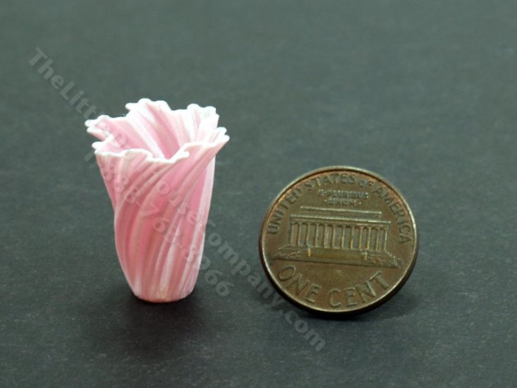 (image for) Miniature Pink Vase by Keenderson for Dollhouses