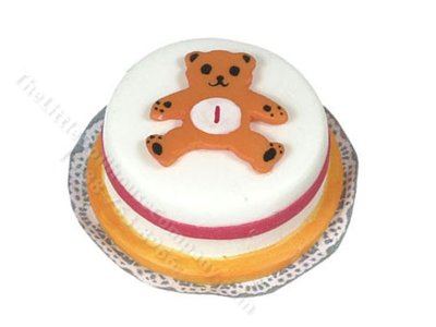 (image for) Miniature Cuddles the Bear Cake for Dollhouses