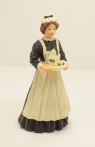 (image for) 1/12 Scale Victorian Maid with Tea Set on Tray Resin Doll