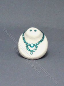 (image for) Miniature Green Crystal Necklace and Earrings for Dollhouses