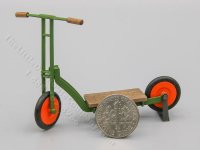 (image for) Miniature Scooter by Pierluigi