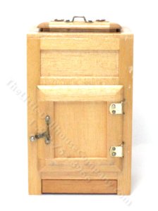 (image for) As-Is Vintage Dollhouse Miniature Oak Ice Box