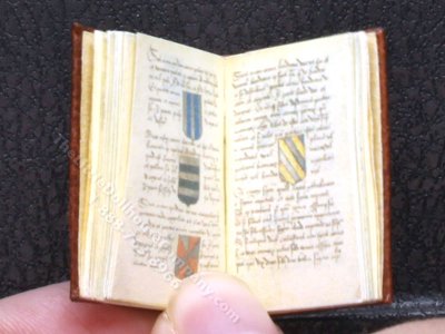 (image for) Miniature Book: 'De Arte Heraldica'