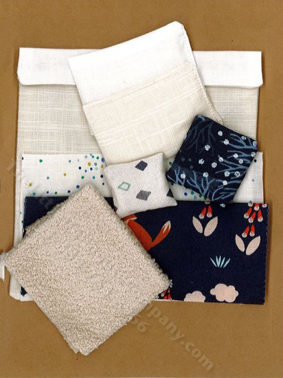 (image for) Miniature White and Navy Bedding for Dollhouses