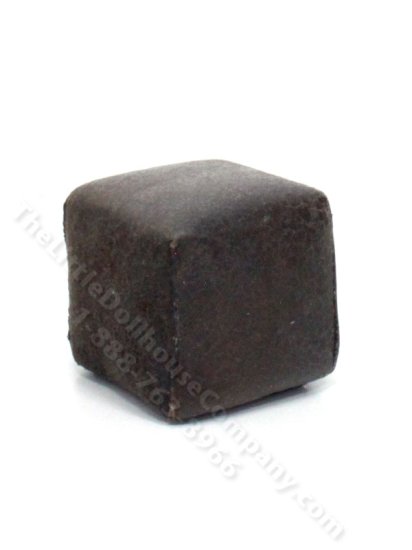(image for) Miniature Padded Leather Cube by PRD Miniatures