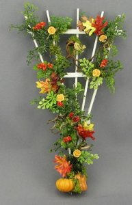 (image for) Fall Trellis with Pumpkins