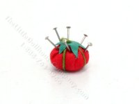 (image for) Miniature Sewing Tomato with Needles