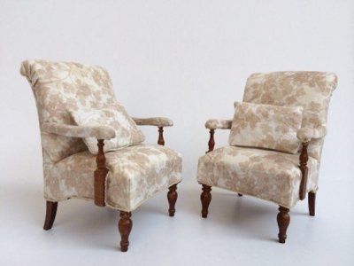 (image for) Miniature Beige Oxford Easy Chair c1850 for Dollhouses
