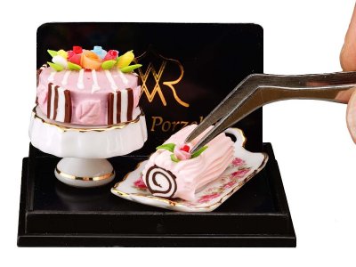 (image for) Minature Cream Cakes for dollhouses