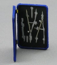 (image for) Dollhouse Scale Model Compass Box